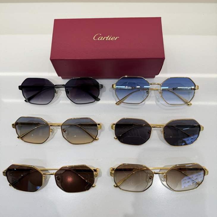 Picture of Cartier Sunglasses _SKUfw81853082fw